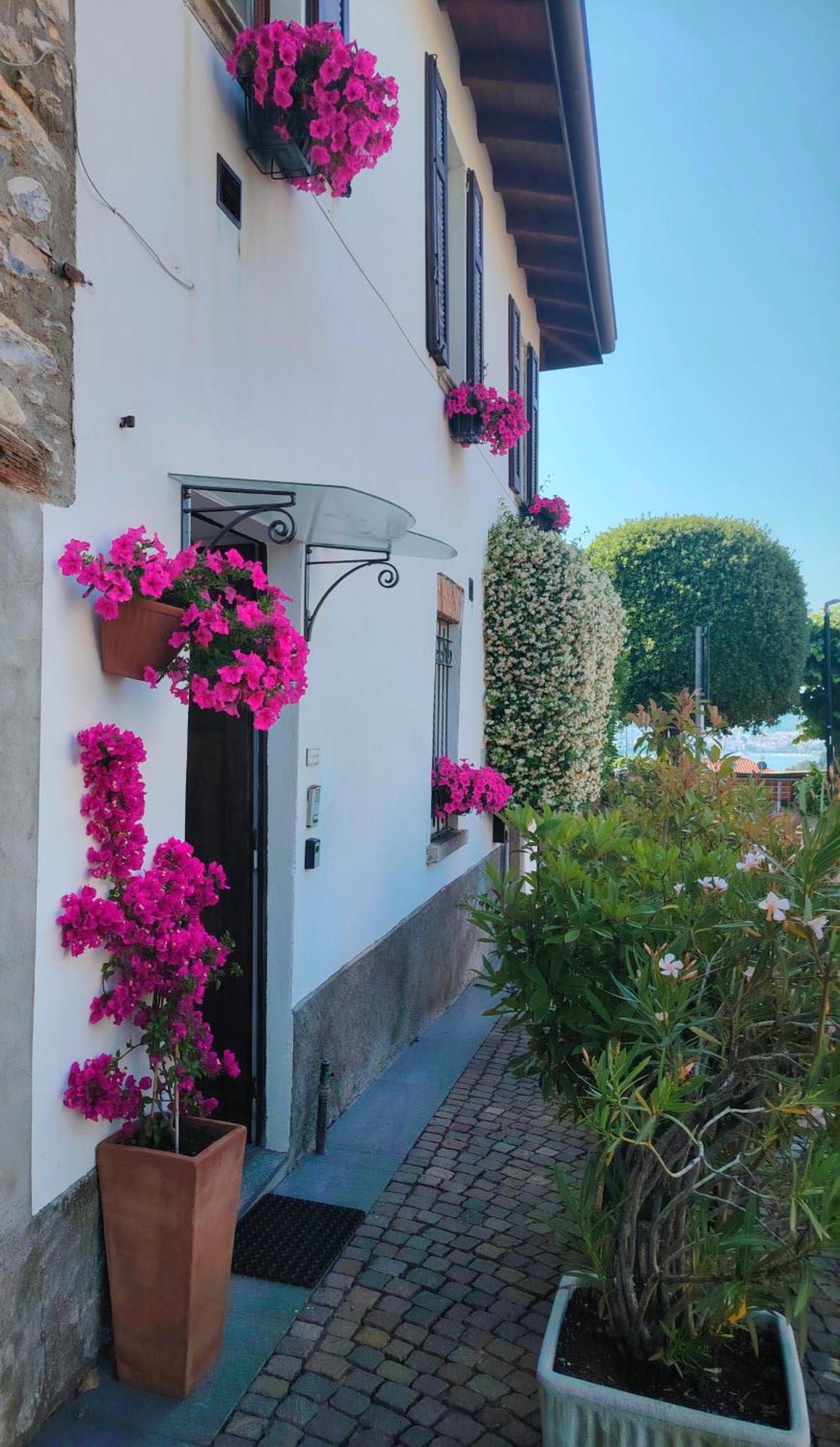 In Piazzetta - Cernobbio Villa Bagian luar foto